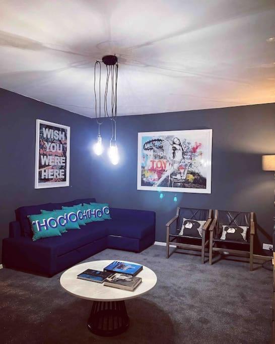 Chester/Handbridge Sleeps 9 + Netflix Hough Green Екстериор снимка